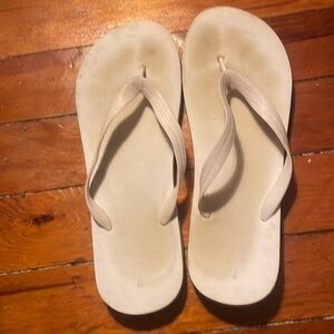 Old Navy white flip flops. Men’s size 12/13 women’s size 14/15